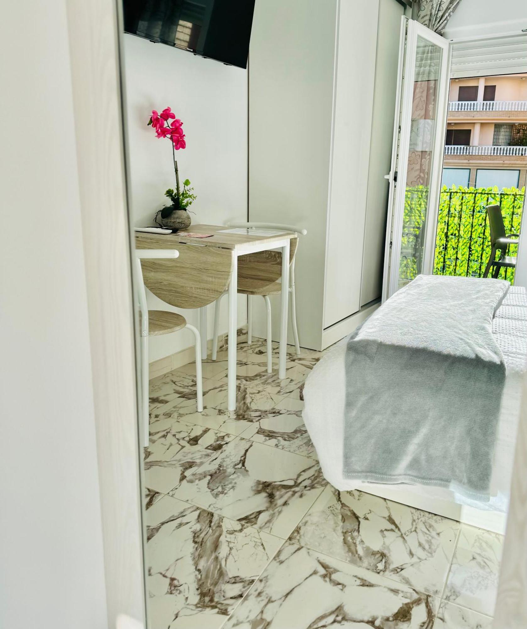 Estudio A 100 M Del Mar Vinaros Exterior photo